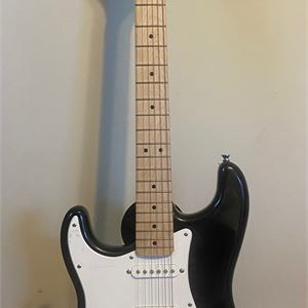 Squier Affinity Stratocaster Left-Handed Black Maple ICS242021119